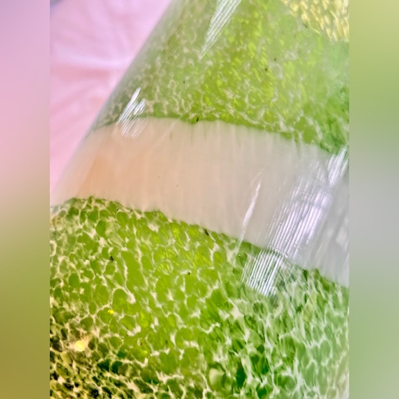 12” Tall Vintage Vibrant Green & White Bubble Glass Vase Minimalist Maximalist - Picture 5 of 16